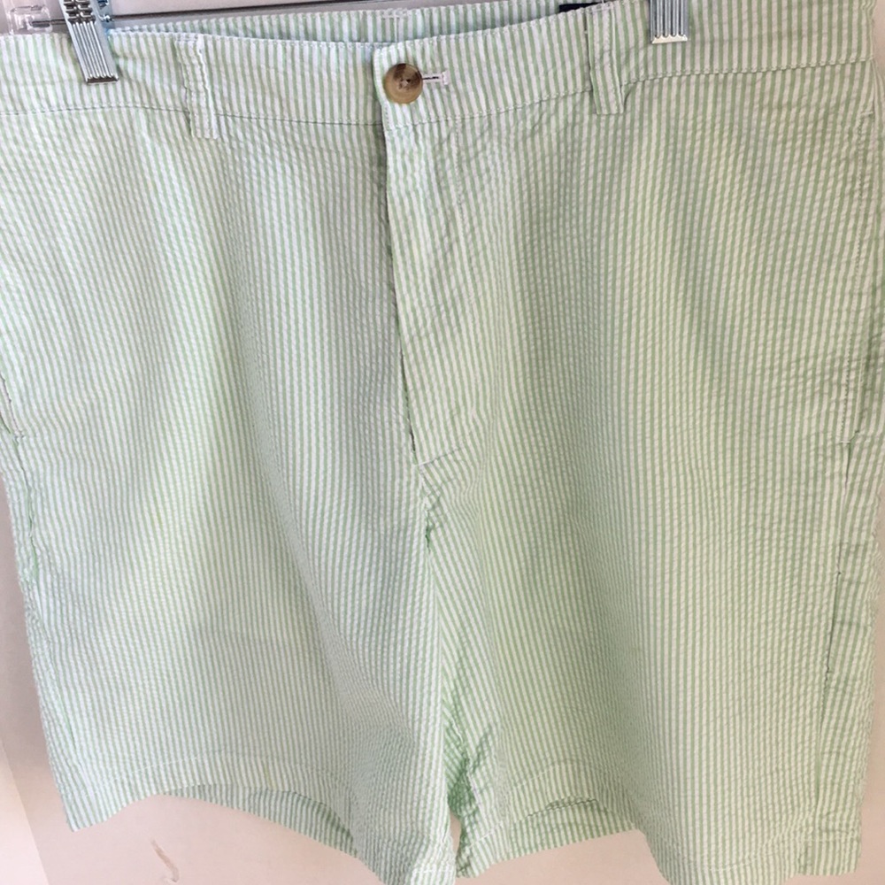 Vineyard Vines Green/White Searsucker Club Shorts